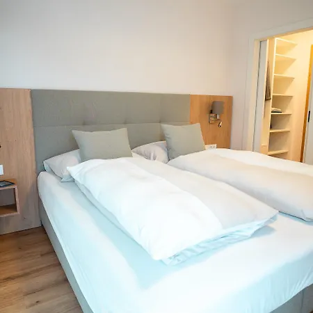 Opensky Woerthersee Daire Pörtschach am Wörthersee